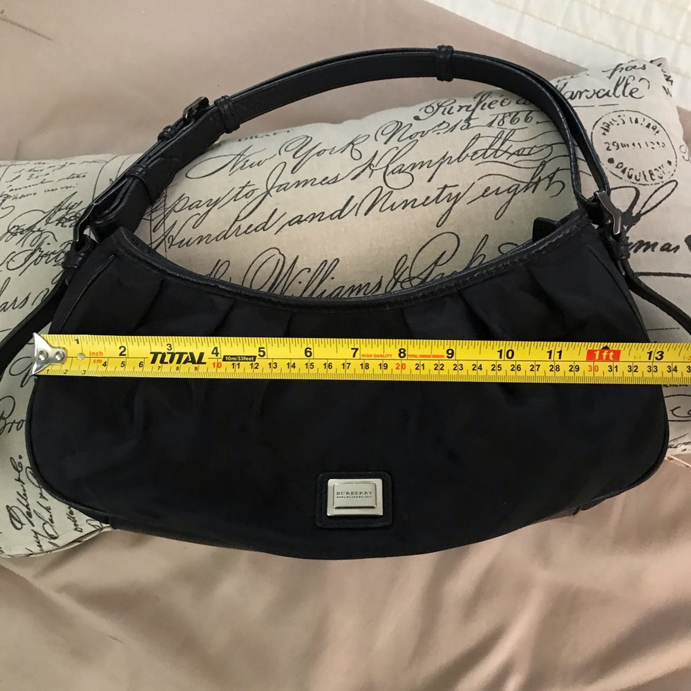 Burberry shoulder Bag - Picture 1 of 9